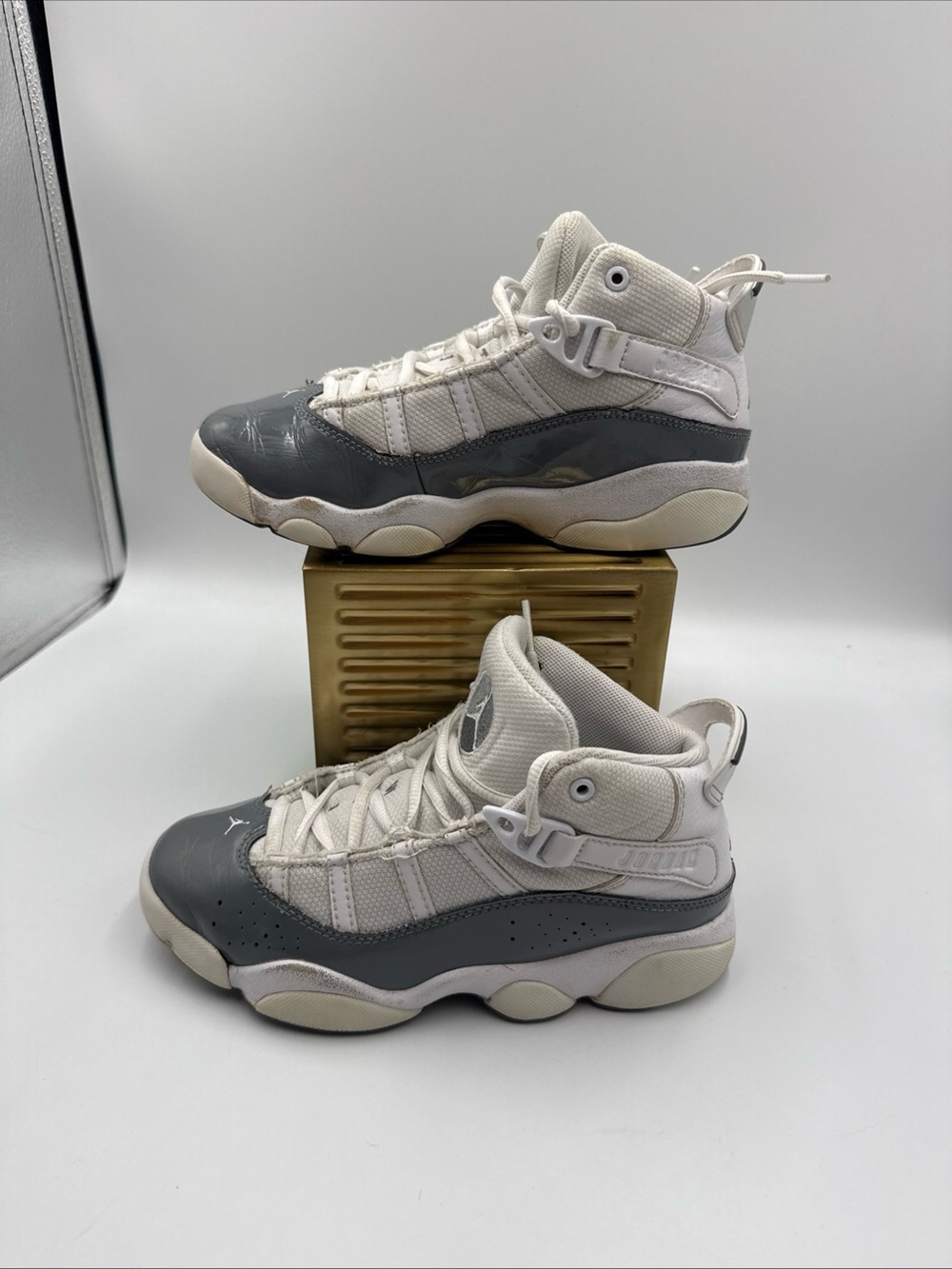 Authentic Nike Kids Air Jordan 6 Rings Gray White Sneakers Shoes Size 2Y